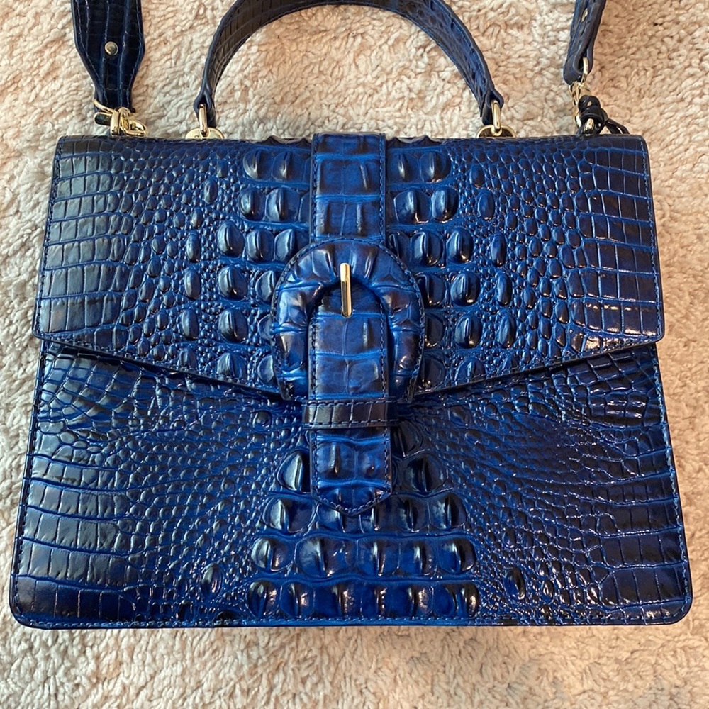 💙HEAD TURNER💙‼️‼️‼️price is firm‼️‼️‼️Brahmin Gabriella blue satchel - Picture 5 of 11